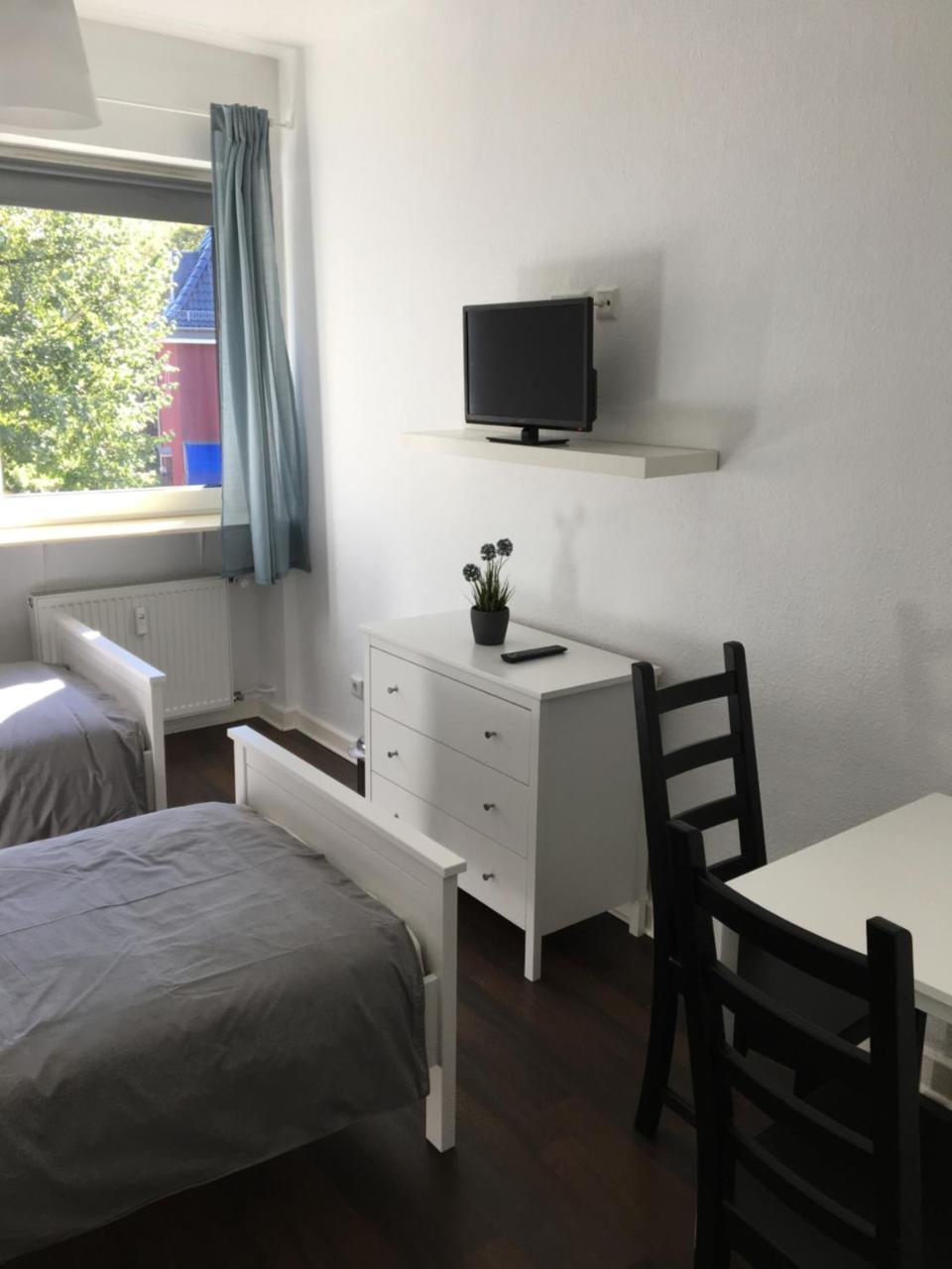 Zum Armen Mann Acomodação com café da manhã Düsseldorf Exterior foto